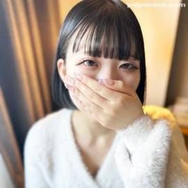 【初撮】経験人数たったの一人! ちっちゃ可愛い19歳専門**♡ あどけない笑顔の黒髪むすめがおっぱい鷲掴みで人生初の中イキ体験！