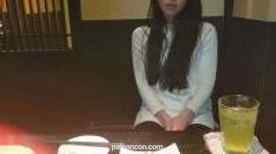FC2-PPV-1037992 - 【個人】公衆の場で服を脱がせ愛液まみれ…男性用トイレで咥えさせ膣内も口内も精液で犯す
