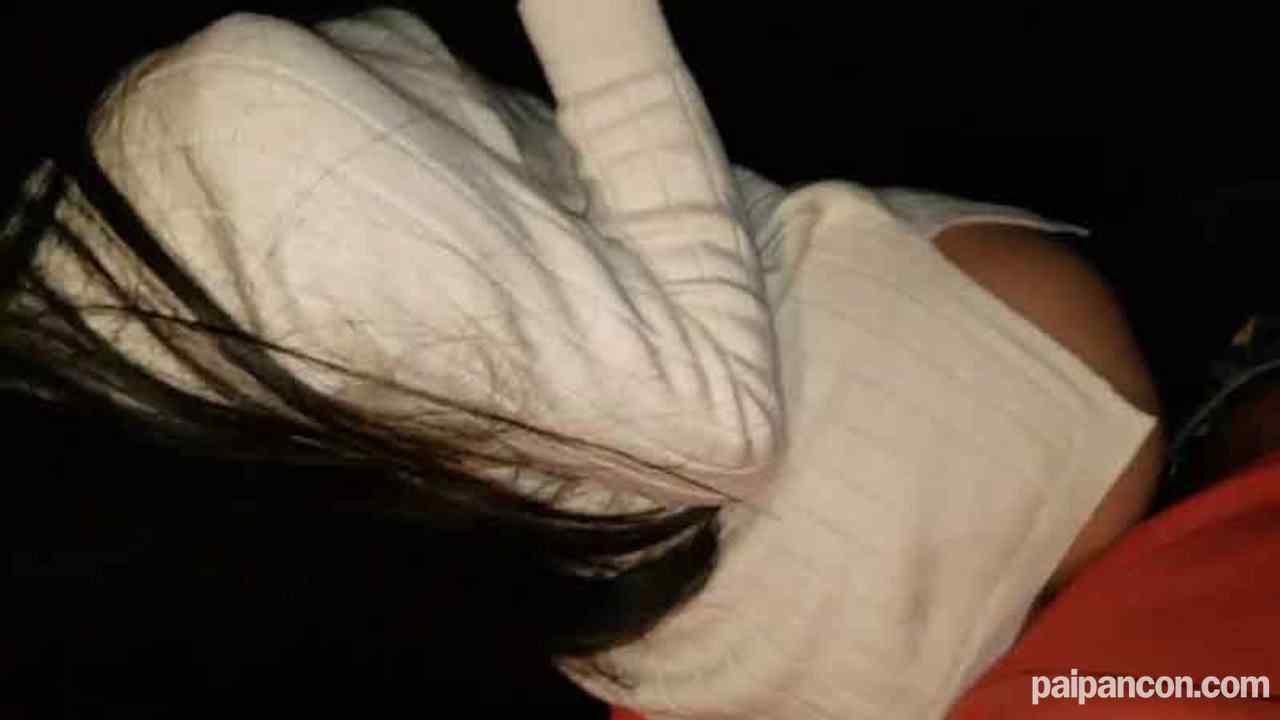 FC2-PPV-1037992 - 【個人】公衆の場で服を脱がせ愛液まみれ…男性用トイレで咥えさせ膣内も口内も精液で犯す thumbnail_9.jpg