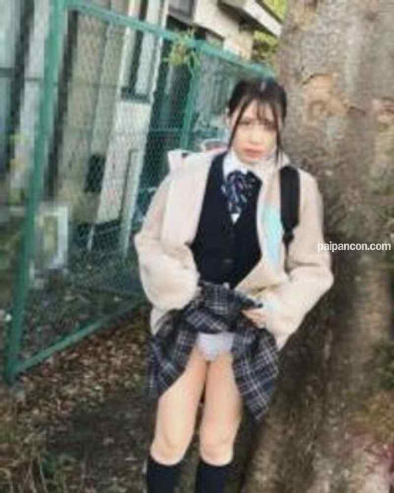 FC2-PPV-1206782 - 【個撮】県立普通科①無垢な色白少女。家庭の事情により助けました。野外露出～ホテルで奉仕。