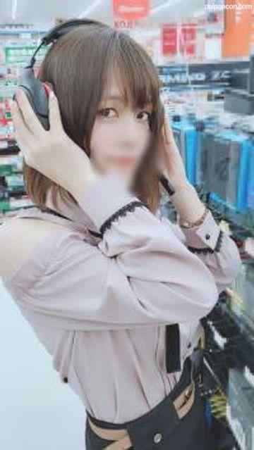 FC2-PPV-1408267 - 【無修正】超スレンダー体型の人見知りなゲーム実況者の女の子に連続中出し(63分)
