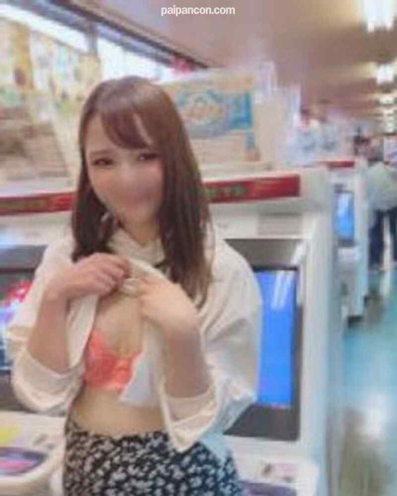 FC2-PPV-1489896 - 【無修正】ノーパン色白女子大生を紹介され、ハメ撮り連続中出し(47分)