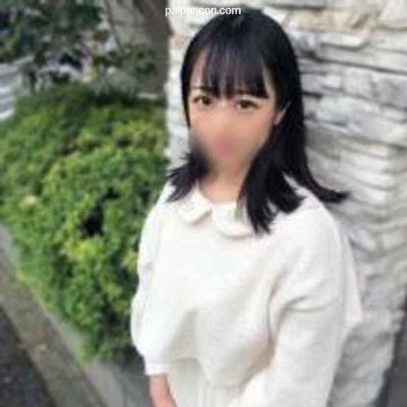 FC2-PPV-1605375 - 個数限定【無修正】Hカップの介護士・パイズリ連続中出し(49分) cover.jpg