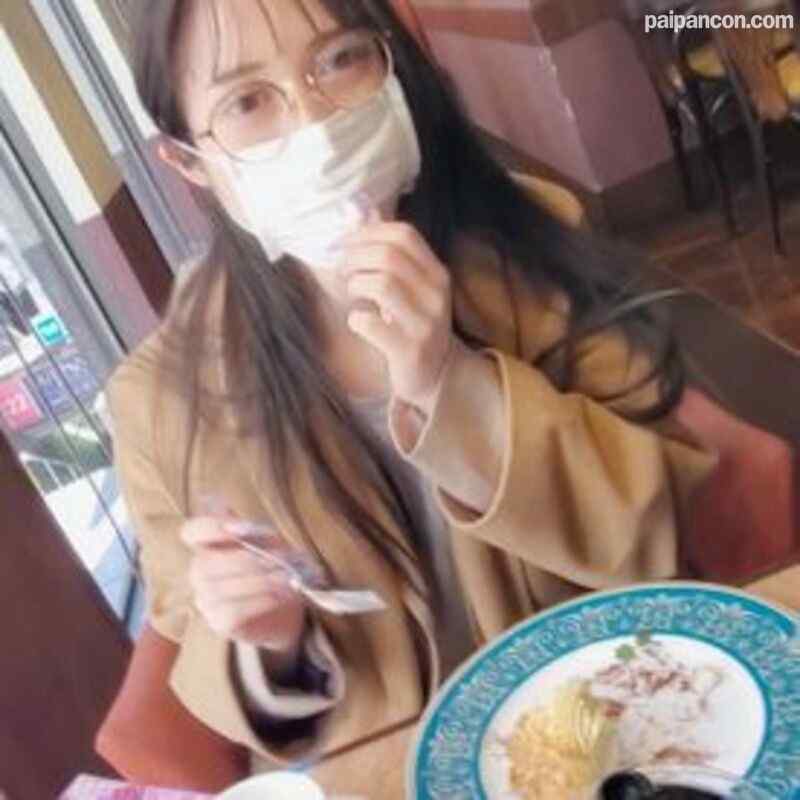 FC2-PPV-1849089 - 7日まで限定価格【無修正】メガネのOL仕事を抜け出しホテルで密会中出し cover.jpg