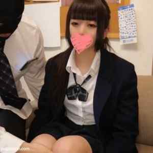 FC2-PPV-1857889 - 33:【個撮】都立商業科のクラスメイト、ぽやんとしたM系美少女【4K画質60fps】