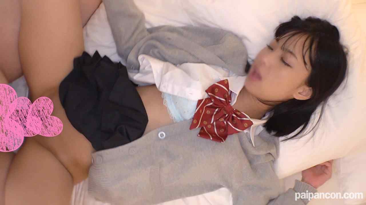 FC2-PPV-2209838 - 貧乳女子○生★自分の娘と同じ年の**J〇をハメ撮り★10代の濡れ濡れ美マンコにおじちん生挿入 thumbnail_8.jpg