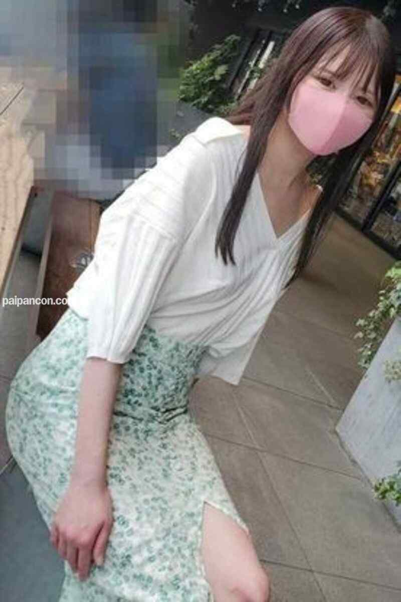 FC2-PPV-2389965 - 100本限定【無修正】傷心のハーフ美容師と初デート・連続中出し cover.jpg