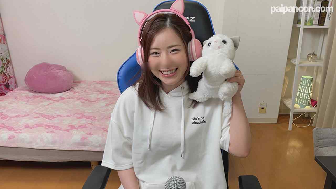 FC2-PPV-2468802 - 【配信の裏側、流出】めちゃかわ♥(20歳) フォロワ４万！人気ゲーム配信女子大生、男子大生とゲーム配信中に軽イキ☆垢BANギリギリのフェラ＆中出しSEX映像流出♥伝説個人撮影 thumbnail_0.jpg