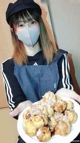 FC2-PPV-2518531 - テキ屋のスレンダーギャル。「入れて」とおねだり「イクイク」連発・中出し cover.jpg