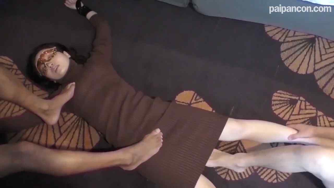 FC2-PPV-2523603 - 【個人撮影・乱交・中出し】もはや他人棒の前では全てを受け入れ服従する人妻　屈辱感さえも快楽に変わる・・・ thumbnail_0.jpg