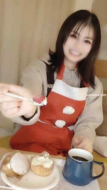 FC2-PPV-2546377 - よく行くカフェの気になるあの子・お店で使うサンタ服で中出しイキまくり