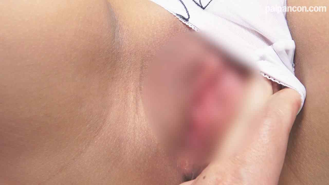 FC2-PPV-3034392 - 1本のおまけ動画あり【無修正】【寝取り】清楚でお淑やかな若妻。旦那以外の男に色目を使って他人棒を強烈おねだり。デカチン挿入でハメ潮大量噴射！中出しされた間男のザーメンを舐めとる。 thumbnail_2.jpg