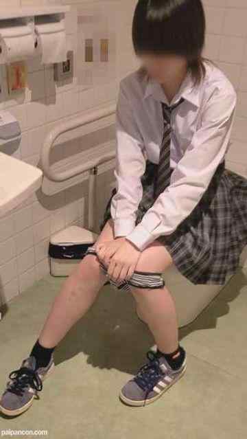 FC2-PPV-3068716 - 公衆トイレで生ハメ〜県立普通科③ショートヘアの長身元バレー部④〜