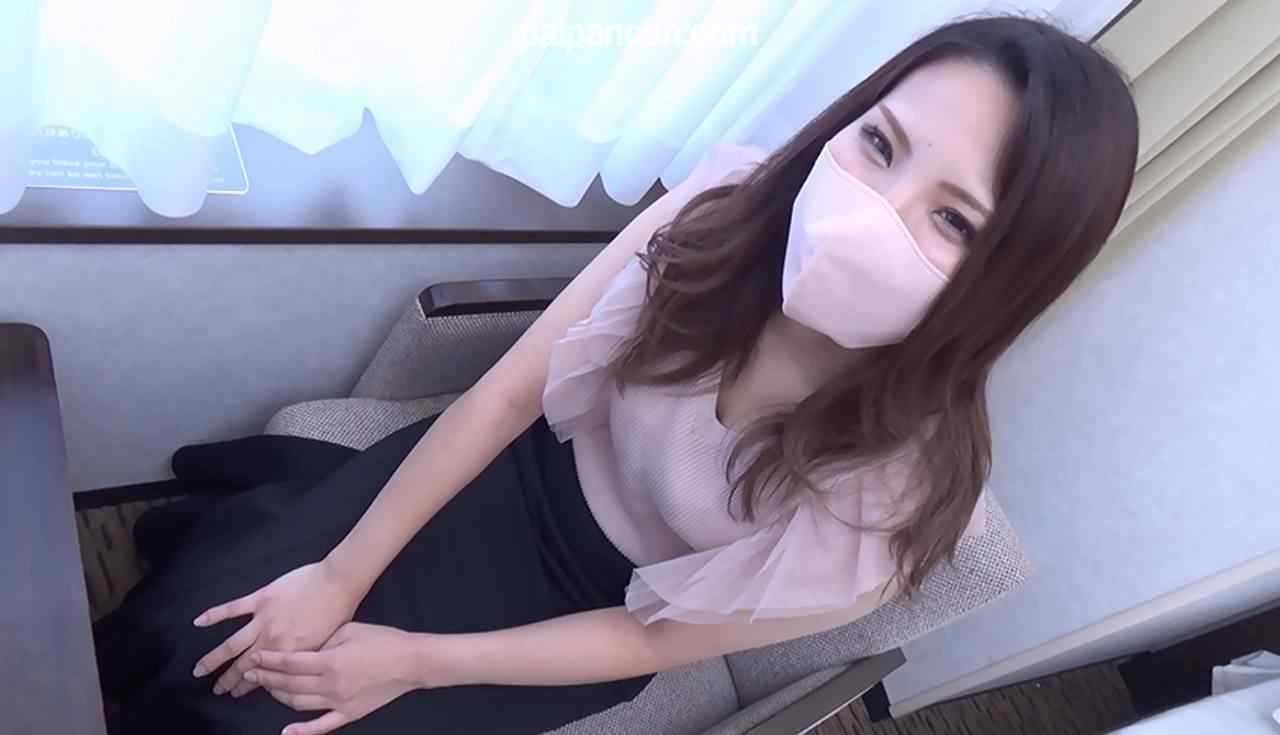 FC2-PPV-3081499 - 【人妻初撮り生中】まだおっぱいに甘いミルクを残したままの欲求不満の芦屋在住美人妻が初めてのパパ活で２人目確定中出しに嬌声を上げる thumbnail_1.jpg