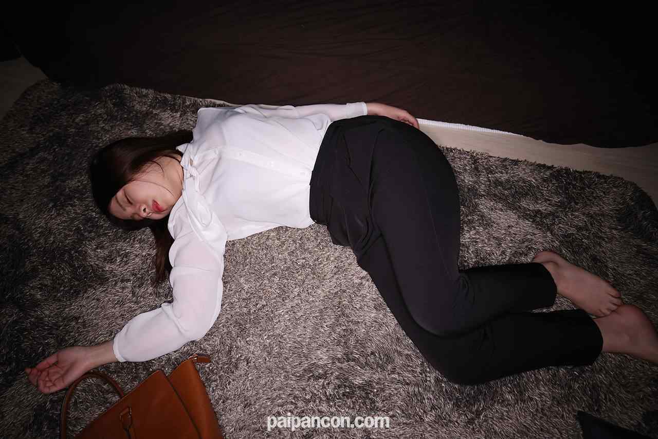 FC2-PPV-3083313 - とある女の自業得　ちび女 ※レビュー特典あり thumbnail_0.jpg