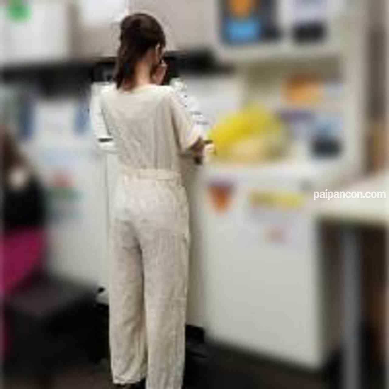 FC2-PPV-3084705 - 【ハメ撮り・中出し】借金を返さない人妻がコインランドリーに入っていくのを見つけ、出てきたところを捕まえて thumbnail_0.jpg