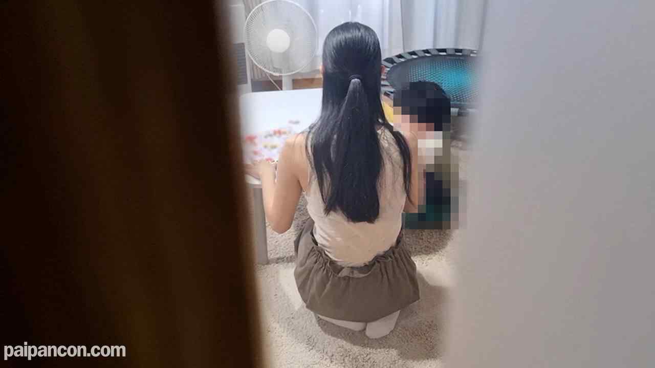 FC2-PPV-3108774 - 【個人】自称元グラビア巨乳妻、強引にリビングで挿入。お子さんに見つかってしまい、、、 thumbnail_0.jpg