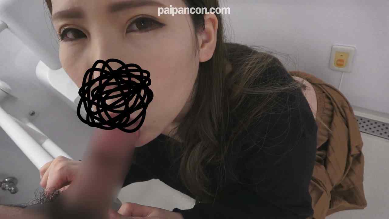 FC2-PPV-3121179 - 【無修正ｘ個人撮影】人の奥さん愛奴8号　料理教室に通う人妻を待ち伏せし、ショッピングモールで過去のレズ動画をネタに多目的トイレに連れ込み淫乱白昼SEX！！ thumbnail_4.jpg