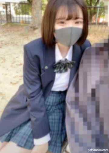 FC2-PPV-3149403 - 【#71】制服ボブの**生はピュアで人見知り。公園デート中に短いスカートから見える生脚が美白で大興奮！初体験の大人セックスでビクビク感じまくり、最後は流れで孕ませ中出し♡両想い♡ cover.jpg