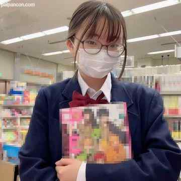 FC2-PPV-3157592 - 【#74】芋で眼鏡な文学処女をハメ撮りしました。剛毛ピュアまんこの膜を生ちんぽで開通しそのまま精子を卒業記念に中出し♡おめでとう♡