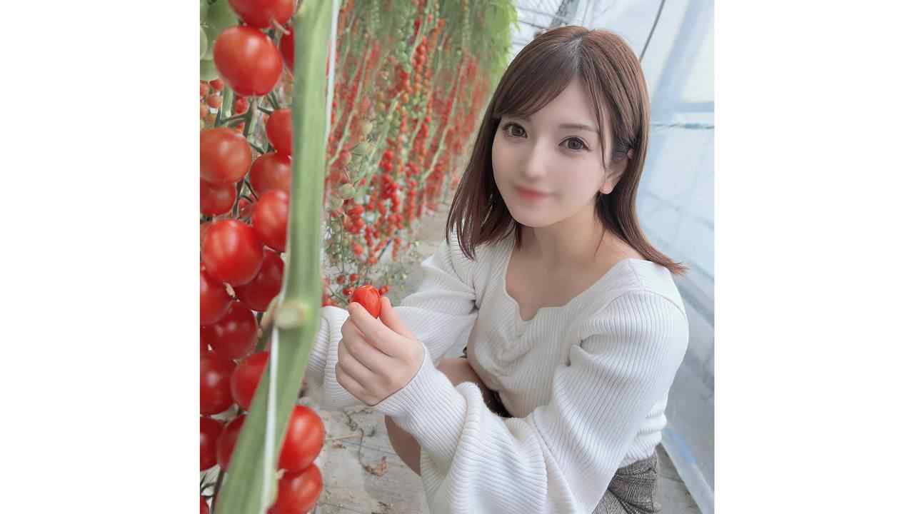 FC2-PPV-3157890 - 初撮影・顔出し！！女子アナ志望のメチャメチャ可愛い現◯女子大生が神社の隅に隠れて青姦フェラ抜き口内射精！！綺麗すぎるピンク乳首の美乳に大興奮で大量射精！！ thumbnail_0.jpg