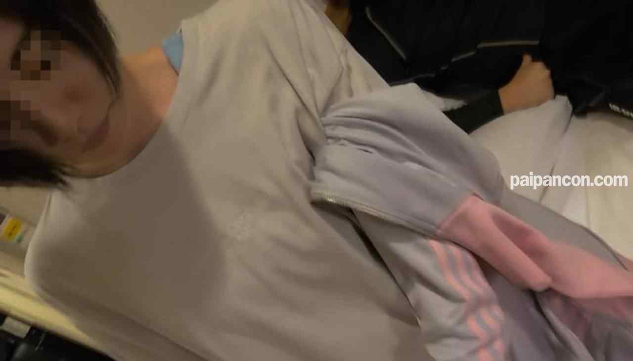 FC2-PPV-3173659 - 【個人】ボーイッシュな新妻を旦那と引き離し、強制イラマに嗚咽。抵抗する気力もなく無理矢理膣奥に中出し。 thumbnail_3.jpg
