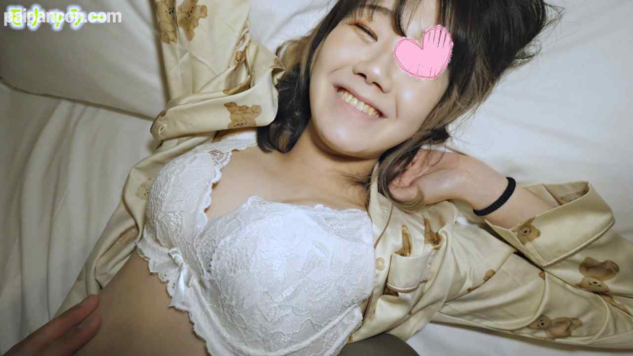 FC2-PPV-3211752 - 【パジャマ★モナシ】パジャマdeおじゃま♥マジでどこにでもいそうな女の子をナンパ♥ノリもよくて明るい笑顔がめっちゃカワイイ♥ガチンコ素人の女の子のリアル反応がエロい…♥ thumbnail_1.jpg