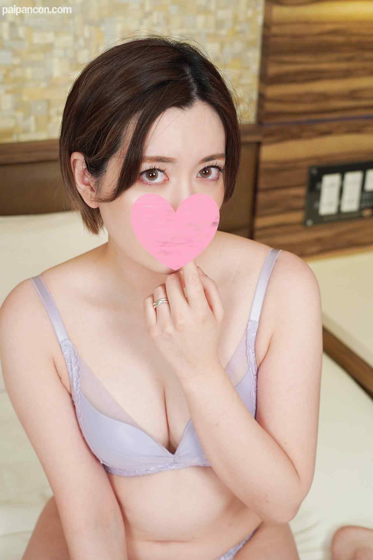 FC2-PPV-3245176 - 【無修正】【人妻】結婚2年で旦那とレス。そそり勃った年下チンポに我慢できずマン汁垂らして夢中で頬張る。中出しマンコに追い打ちピストンからパイ射の2連射精で他人棒堕ち thumbnail_0.jpg