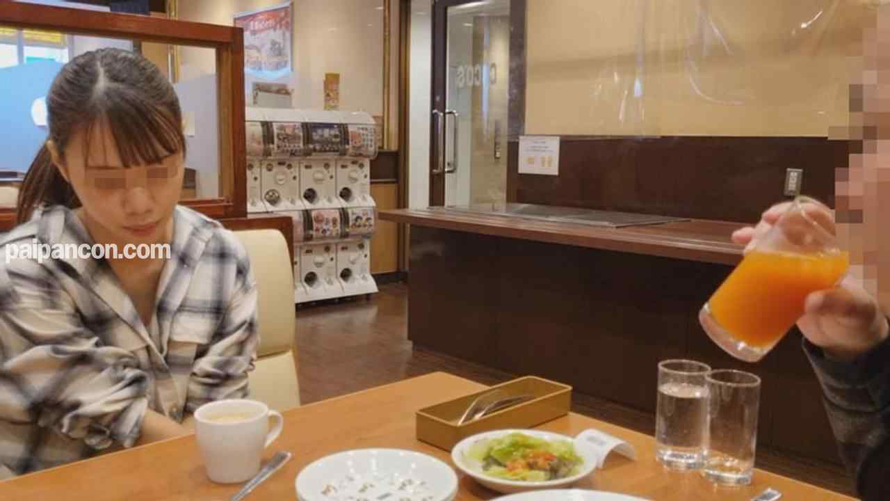 FC2-PPV-3256614 - 【個人】ぼ乳人妻、乳首を捻って乳房をもみくちゃにすると、ミルクは出るが金は用意できず、ぼ乳を出しながらピストンされて妊娠確定の中出しで代位弁済 thumbnail_1.jpg