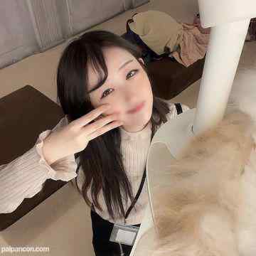FC2-PPV-3275018 - 顔出し！！猫カフェで働く押しに弱そうなスレンダー女子大生にそそり勃つ僕の性器を咥えられ気持ち良すぎて生中出し！！！(後編)
