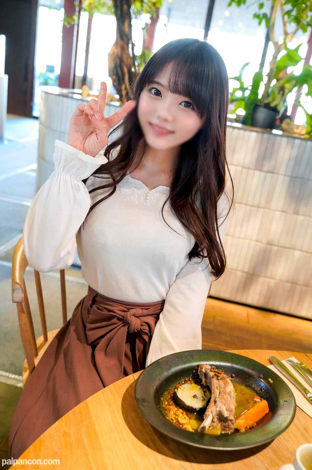 FC2-PPV-3568135 - 【FC2発撮り】顔出し！素人女子大生【限定】れいちゃん21歳 レースクイーンとして活動する巨乳激カワJDにホテルでチームの衣装を着せてルール破りのアクセル全開中出し！！ thumbnail_1.jpg