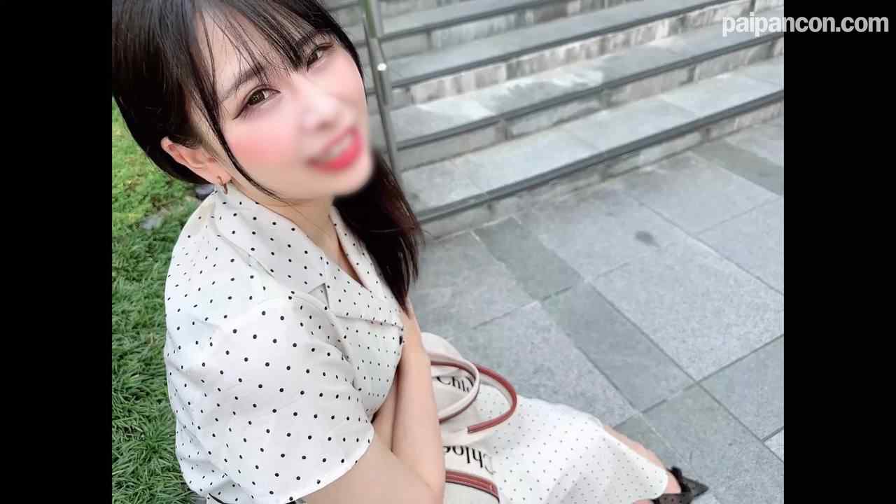 FC2-PPV-3838384 - 【無/初撮り】※個数限定※ドS痴女に「勝手に興奮してんじゃねーよ！」っと唾を吐かれ、ヌルヌル手コキで脳イキ状態。我慢の限界だったのでそんなお嬢様にピストンでかまし中出ししてやった thumbnail_1.jpg