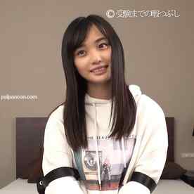 FC2-PPV-3844469 - 18歳の誕生日に撮影　自前の制服に着替えてもらい生で挿入、未処理の陰毛を恥ずかしがる表情を横目に大量射精。