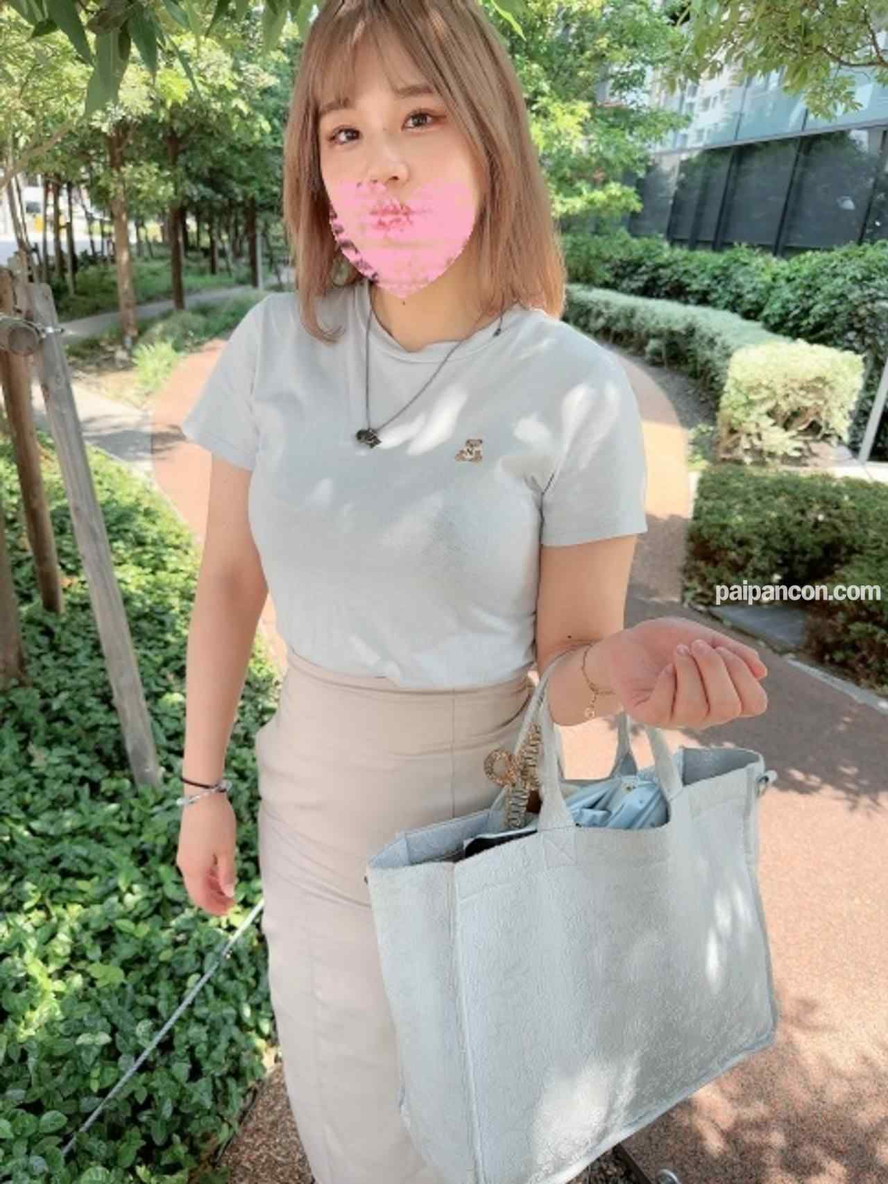 FC2-PPV-3909759 - 【無修正】【巨乳】釣鐘型の希少種おっぱいを揺らし舐め尽くされる。ガツガツ系の中年オッサンのSEXテクでの濃厚ピスに陥落のガチ悶絶！戸惑いながらもセックスに貪欲な姿をさらけ thumbnail_1.jpg