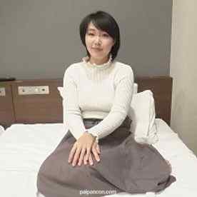 FC2-PPV-4027270 - 【初撮り】四人目も欲しい三人の子持ち若妻に生中出し「不倫は初めてですけど四人目が欲しいので楽しいです」１８歳で*親になった人妻と二連続セックス【個人撮影】高画質ZIP付