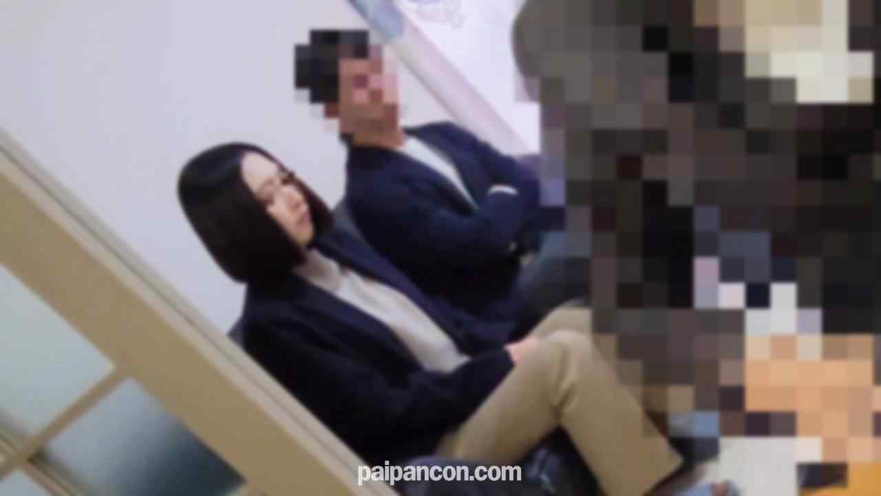 FC2-PPV-4310097 - 【個人】ショートヘアの勝気な美女、長期滞納中に捕まえて体を触り出した途端に支援者のパ.パを呼ぶが、返済する金は用意できず大量中出し（元本分回収で掲載中止予定） thumbnail_2.jpg