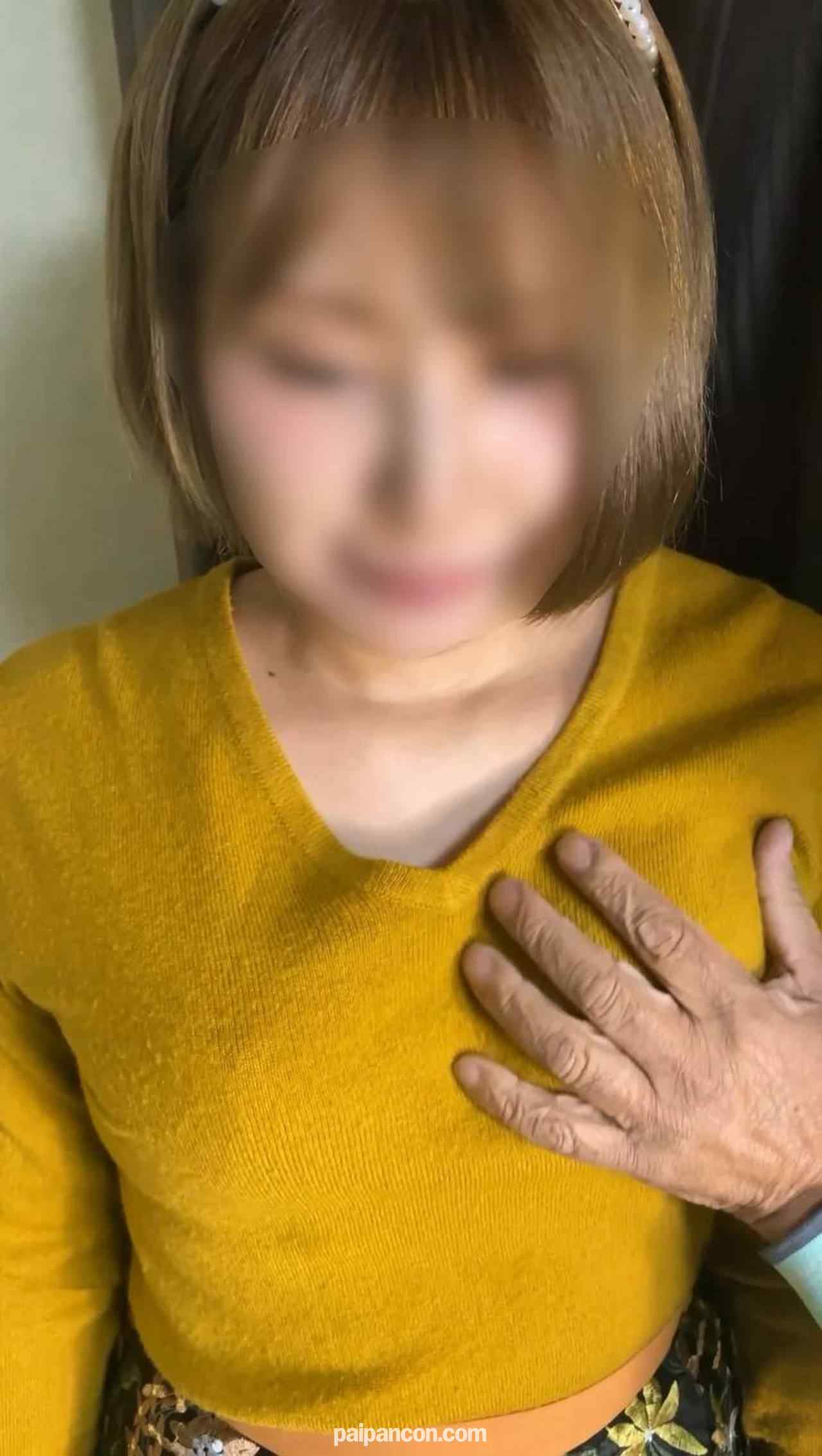 FC2-PPV-4314712 - ベランダの窓を開けて声を抑えながら制裁中出し0034本編顔出し※ほぼ無修正※悪徳デリヘル店の裏側【らん】 thumbnail_1.jpg