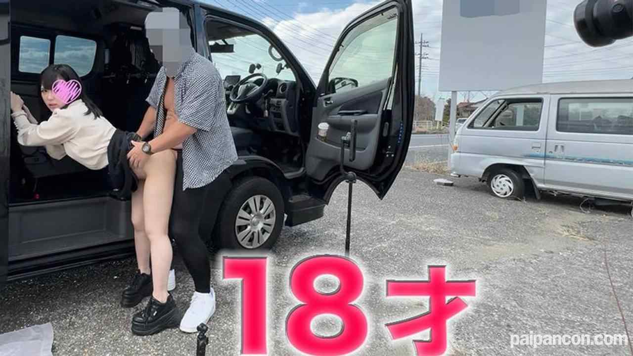 FC2-PPV-4328059 - 完全顔出し！超有名メイド喫茶勤務の、１８歳、現*役女子大生！！初野外SEX、１m先で歩行者が行き交う脇道で、連続イキ倒れ！NTR、裏切り、中出し２回戦『個人撮影』個撮４０９人目 thumbnail_0.jpg