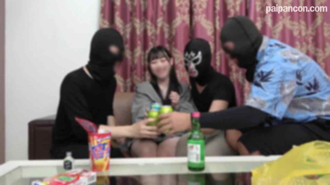 FC2-PPV-4524304 - 【連続４発中出し】ホームパーティーと称して、高飛車な女を誰が早く孕ませられるかゲームしてきた。 thumbnail_0.jpg
