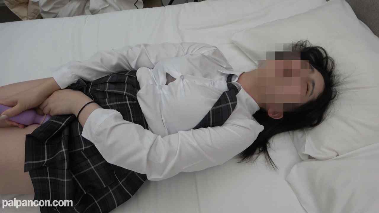 FC2-PPV-4538147 - 【人生初中出し/Fカップ素人美女(22)】経験人数＝彼氏の真面目で明るい美女！得意の極上フェラチオでガチガチにしたチンポで初生中出し！043 thumbnail_1.jpg