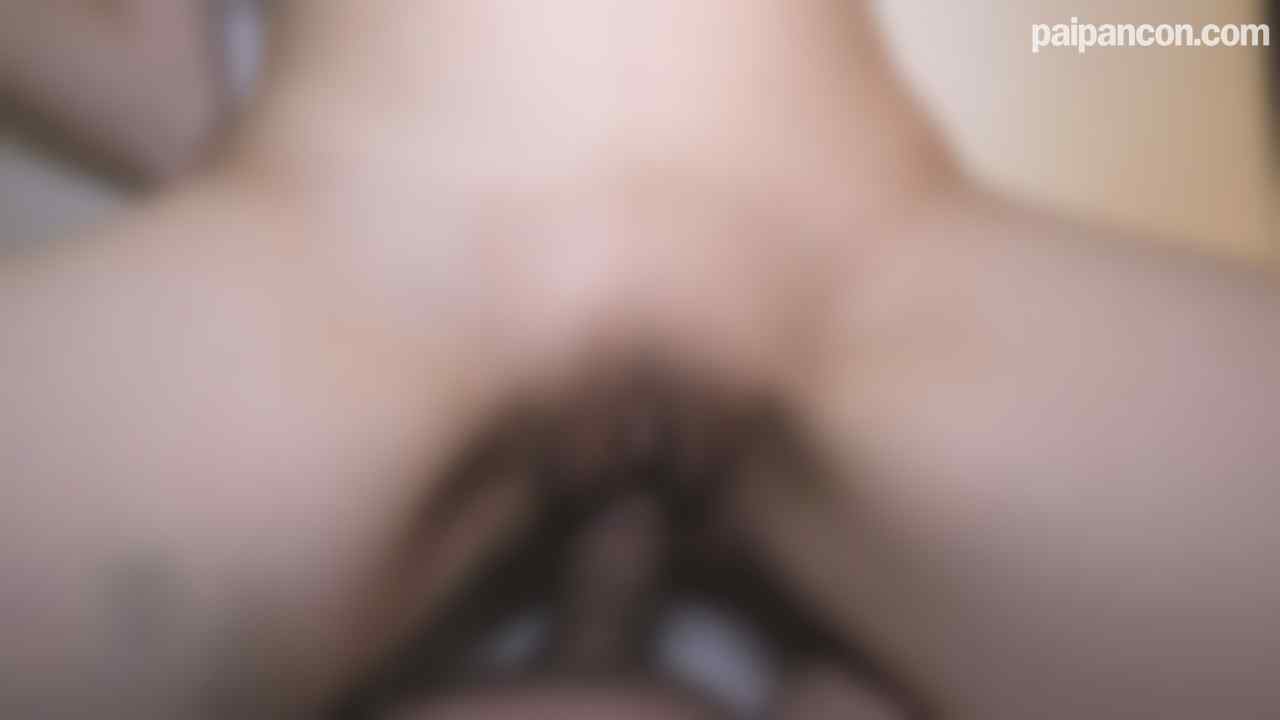 FC2-PPV-4544718 - [無修正・完全素人・中出し・潮吹き]＜ちっぱい貧乳のゆるふわ系のおねえさん＞真面目そ～な雰囲気なのに実は・・・ど淫乱ｗ極狭マンコにチンコがねじ込まれイキ狂う絶叫淫乱SEX！ thumbnail_3.jpg