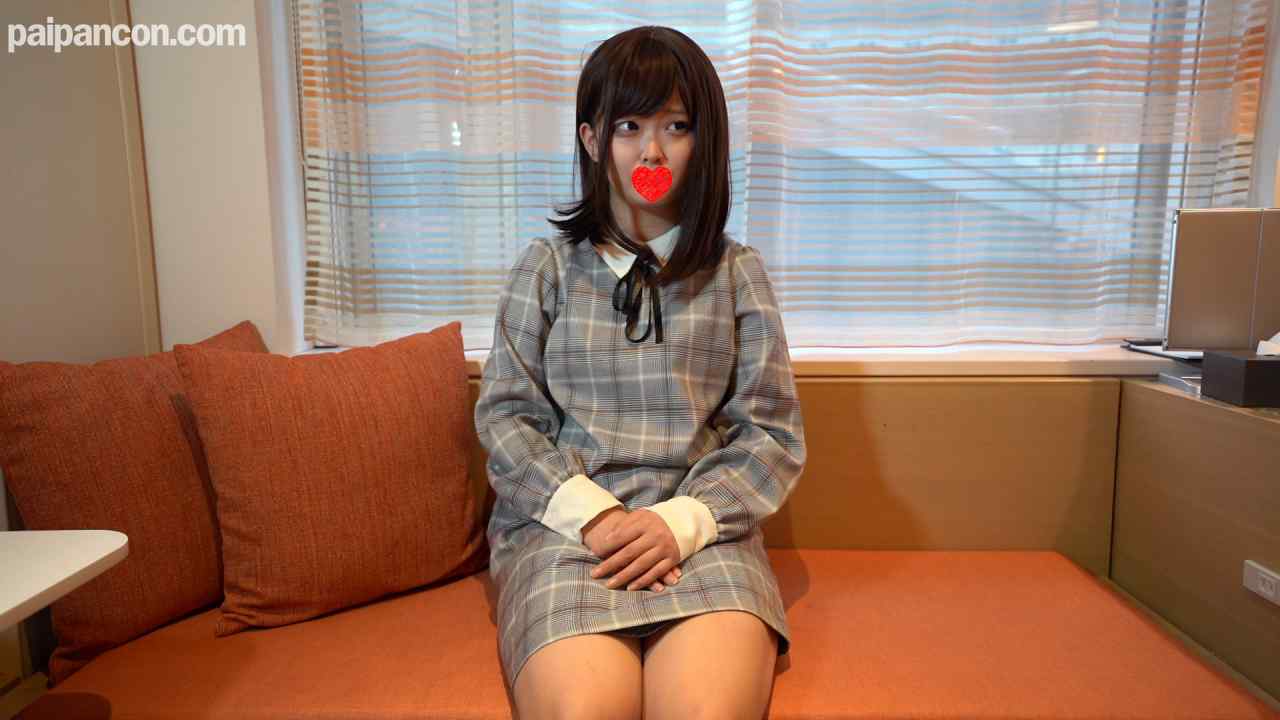 FC2-PPV-4554116 - 【顔出し・初出演】とある事情で泣く泣く出演を決めた１８歳、なんと元某大手アイドルグループ… thumbnail_0.jpg