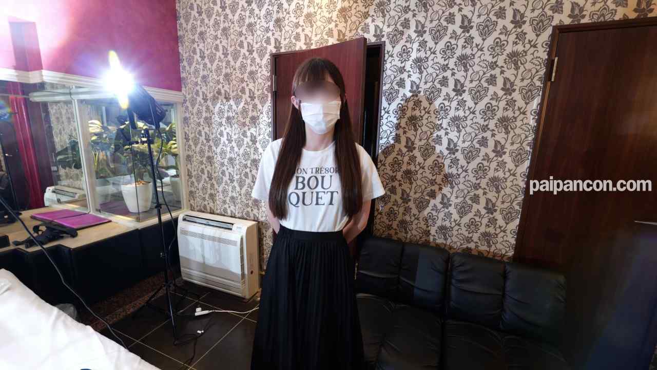 FC2-PPV-4556236 - CP0307 初めてのハメ撮り+初めての中出し！画面にちんぽを押し付けたくなる程のビラビラ大きめのおまんこを4Kで鬼接写♥潮吹き thumbnail_0.jpg