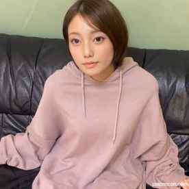 FC2-PPV-4578986 - 【無】☆普段は気の強い若奥様と不倫SEX ☆ベッドの上での意外な姿【不倫】みゆさん　26歳 ※特典あり