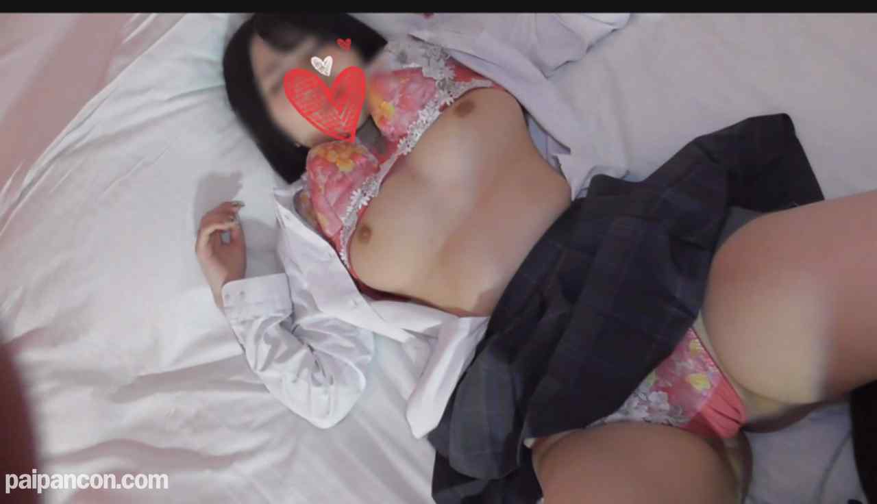 FC2-PPV-4585719 - 顔出し特典あり！Gカップの黒髪美女がわけもわからずにラブホに連れてこられ、いつの間にか中出しまで… thumbnail_5.jpg