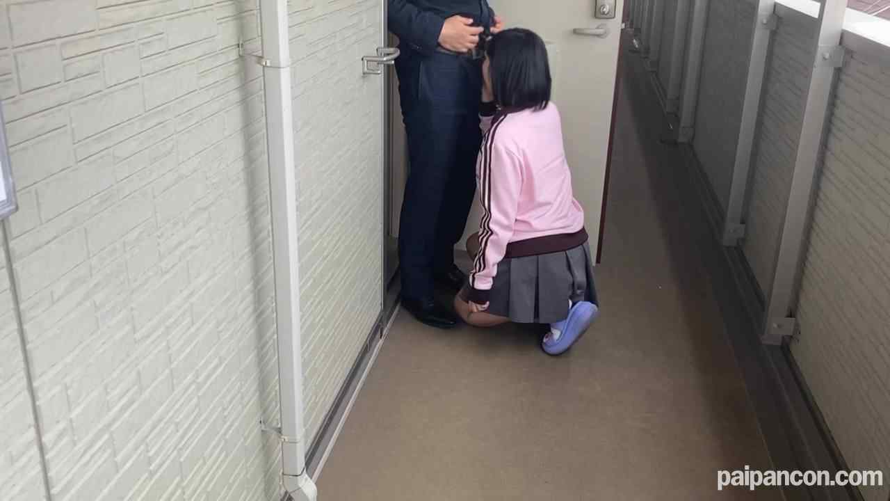 FC2-PPV-4593283 - 息〇の彼女を貸し出し３P　最後は中に出されてました( ；∀；)　おまけに元カノの方の中出し動画とマッサージの人妻入れてます。 thumbnail_1.jpg