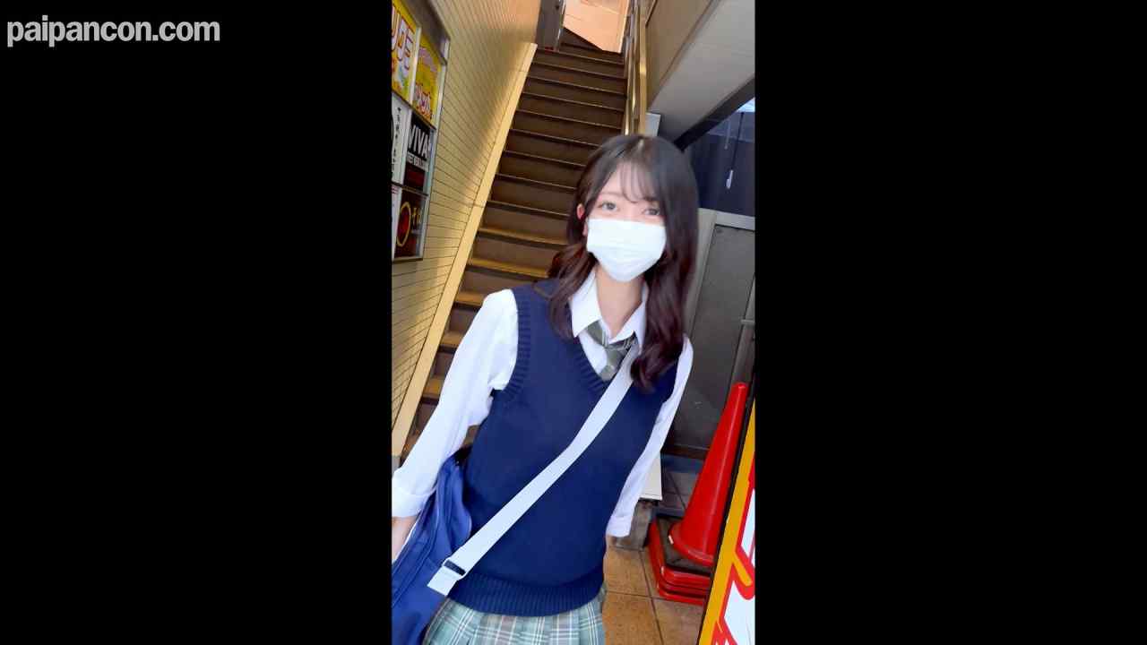 FC2-PPV-4607468 - 【話題作】炎上＆活動休止中　18歳アイドル研修生。反省の色一切無しでFC2出演　禁断の映像初公開。 thumbnail_0.jpg