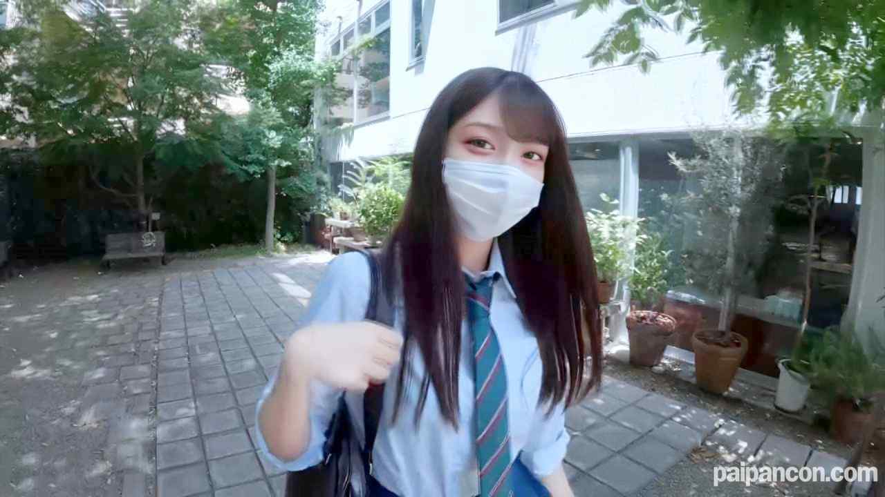 FC2-PPV-4616461 - 【本物無加工美女】”事務所スカウト殺到”の超正統派18歳美女にピル無し2連生中出し。制服姿で出演　約90分間の高画質撮影希少映像。 thumbnail_0.jpg