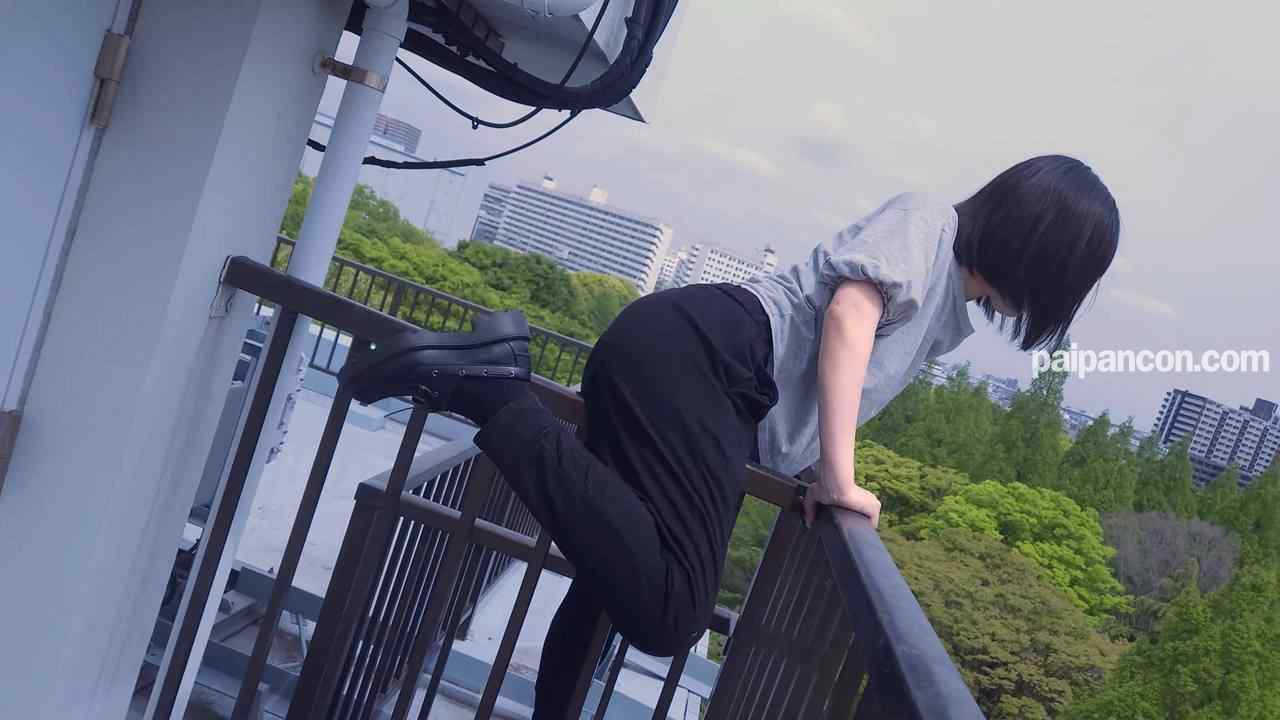 FC2-PPV-4676435 - 【個撮+屋外】ふわふわ系メンヘラ、校舎屋上フェラチオサポート3万円【4K画質】 thumbnail_1.jpg