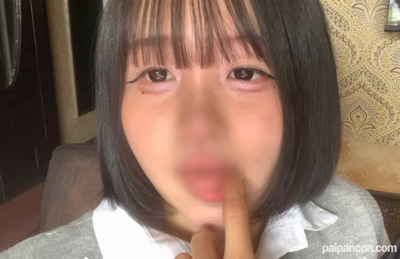 FC2-PPV-4716362 - 【無修正】　制服黒髪清楚なのにエロすぎる！　甘え上手な女の子に唾液飲ましてもらう代わりに、綺麗なピンクまんこに精液を膣に流し込む！　 thumbnail_5.jpg
